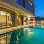 Villa Merkez De Sauna,jakuzi ,tuerk Hamami, Pool ,bbq, Isitmali Havuz ,yerden Isitma Fethiye