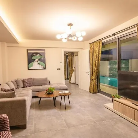 Balmain&sauna,jakuzi ,tuerk Hamami, Pool ,bbq, Isitmali Havuz ,yerden Isitma فيلة