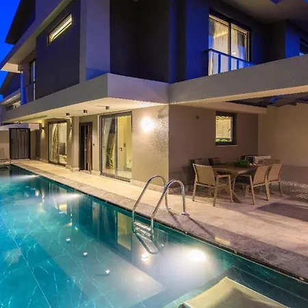 Balmain&sauna,jakuzi ,tuerk Hamami, Pool ,bbq, Isitmali Havuz ,yerden Isitma * Fethiye