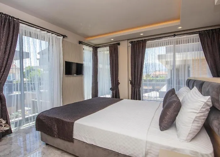 וילה Merkez De Sauna,jakuzi ,tuerk Hamami, Pool ,bbq, Isitmali Havuz ,yerden Isitma