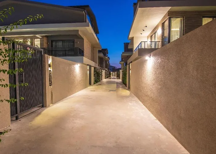 Merkez De Sauna,jakuzi ,tuerk Hamami, Pool ,bbq, Isitmali Havuz ,yerden Isitma *