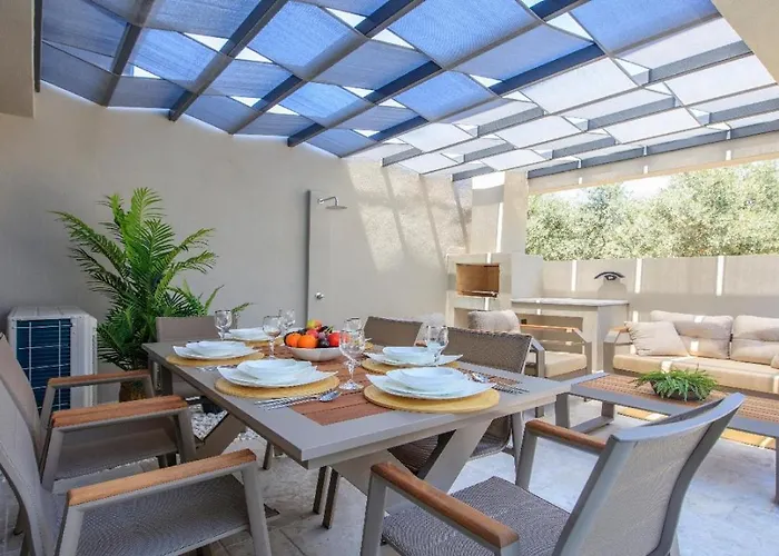 Вилла Fethiye Merkez De Sauna,Jakuzi ,Tuerk Hamami, Pool ,Bbq, Isitmali Havuz ,Yerden Isitma