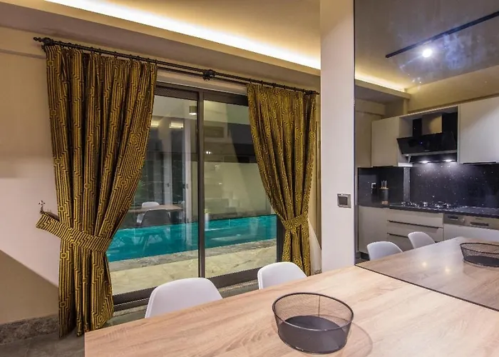 Fethiye Merkez De Sauna,Jakuzi ,Tuerk Hamami, Pool ,Bbq, Isitmali Havuz ,Yerden Isitma Вилла