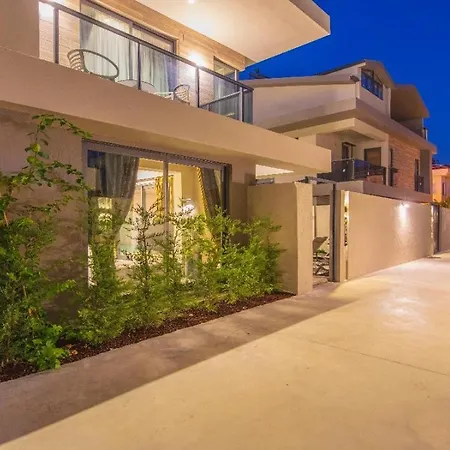 Willa Fethiye Merkez De Sauna,Jakuzi ,Tuerk Hamami, Pool ,Bbq, Isitmali Havuz ,Yerden Isitma *