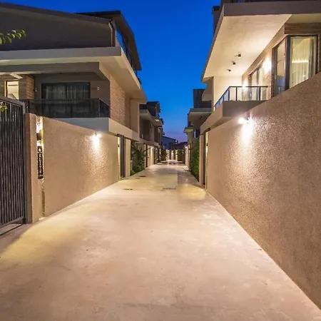 Fethiye Merkez De Sauna,Jakuzi ,Tuerk Hamami, Pool ,Bbq, Isitmali Havuz ,Yerden Isitma *