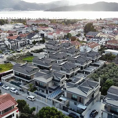 Fethiye Merkez De Sauna,Jakuzi ,Tuerk Hamami, Pool ,Bbq, Isitmali Havuz ,Yerden Isitma Fethiye